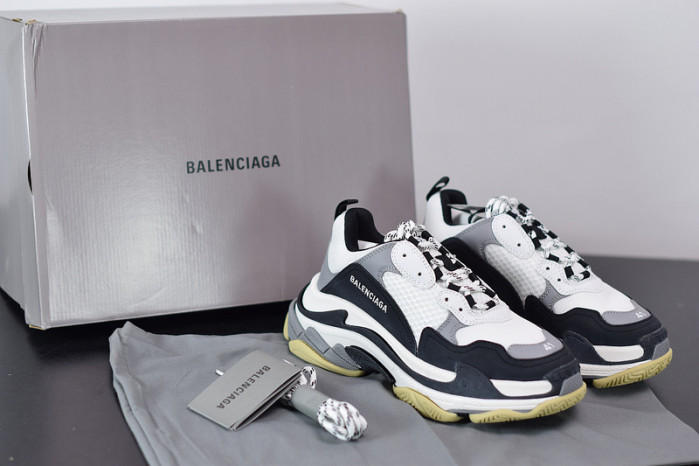 balcia triple s 536737 w09om 9072