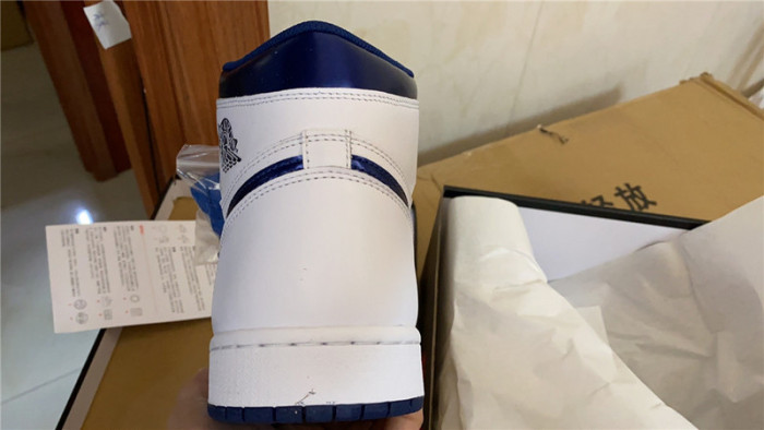 air jordan 1 retro metallic navy 555088-106