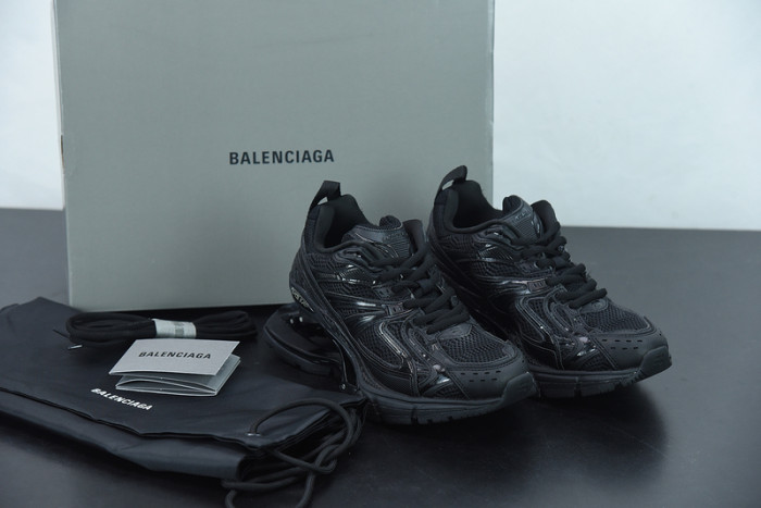balcia x-pander sneaker