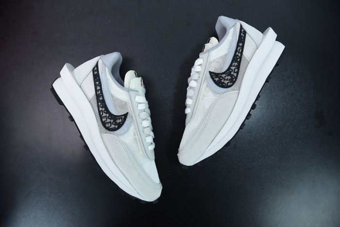 sacai x D*or x nike lvd waffle daybreak white grey cn8898-002
