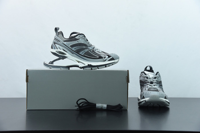 balcia x-pander sneaker