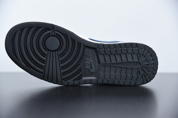 air jordan 1 mid “hyper royal” 554724-077