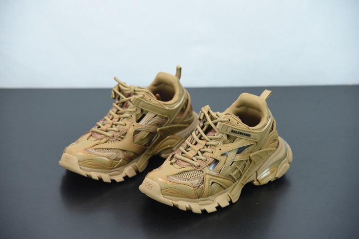 balcia track sneaker