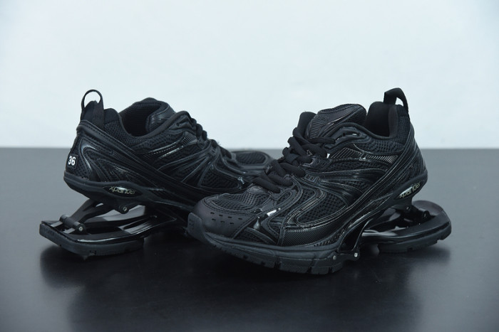 balcia x-pander sneaker