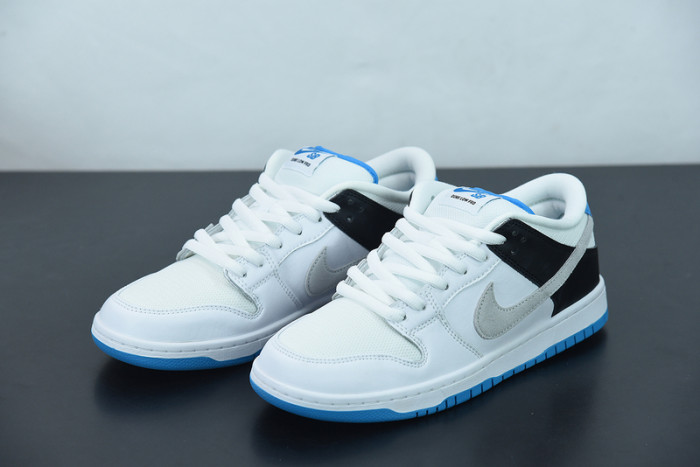nike sb dunk low "laser blue" bq6817-101