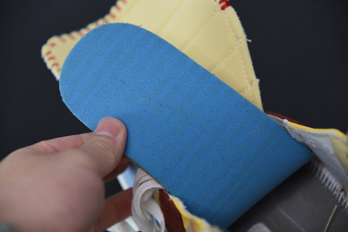 air jordan 1 mid fearless cu2803-200