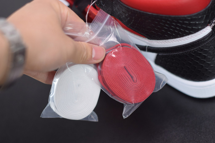 air jordan 1 retro high og"satin snake" cd0461-601