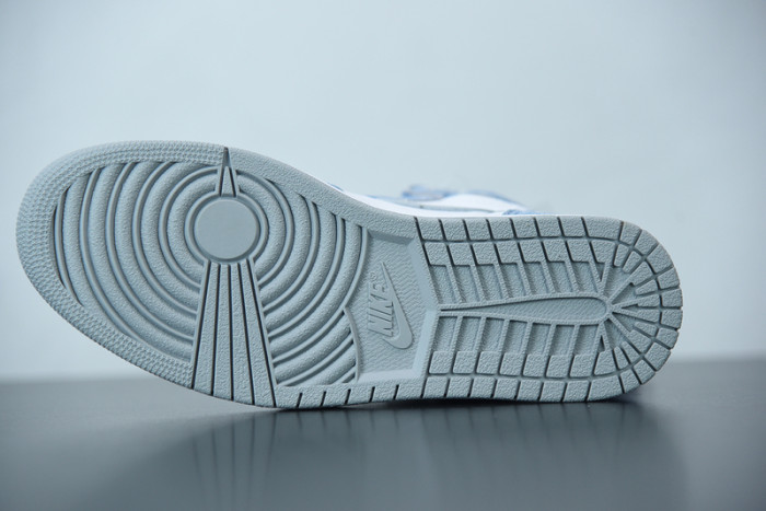 air jordan 1 high og “hyper royal” 555088-402