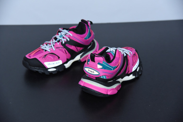 balcia track sneaker