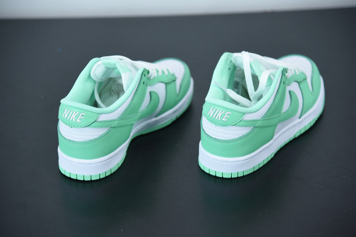 nike dunk low ＂green glow＂dd1503-105