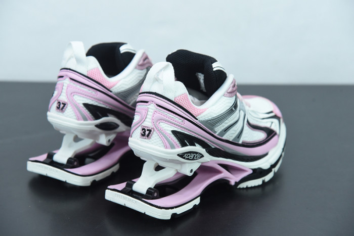 balcia x-pander sneaker