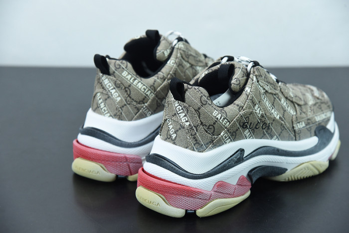 gci & balcia triple s sneaker Ba*len*cia*ga