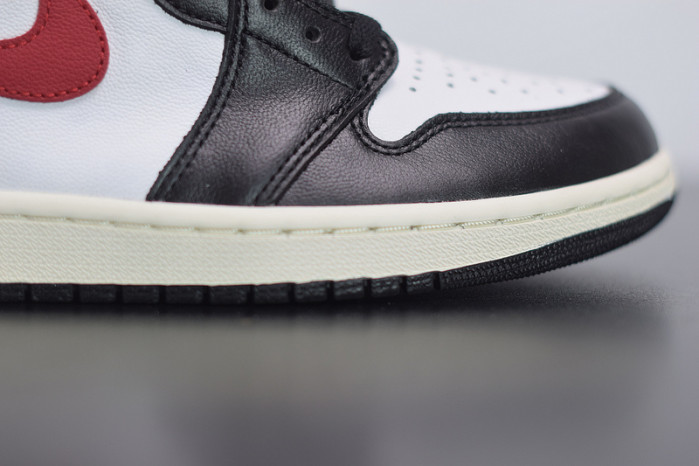 air jordan 1 retro high black gym red 555088-061