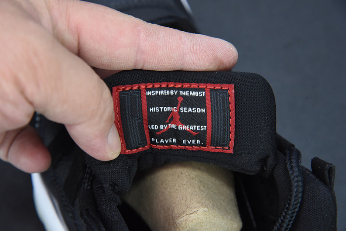 airjordan 11 retro low “72-10” av2187-001