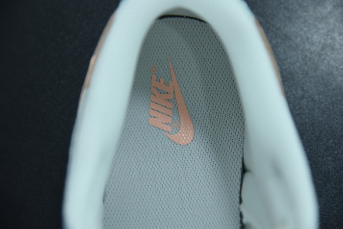 nike dunk low barely green dd1503-104