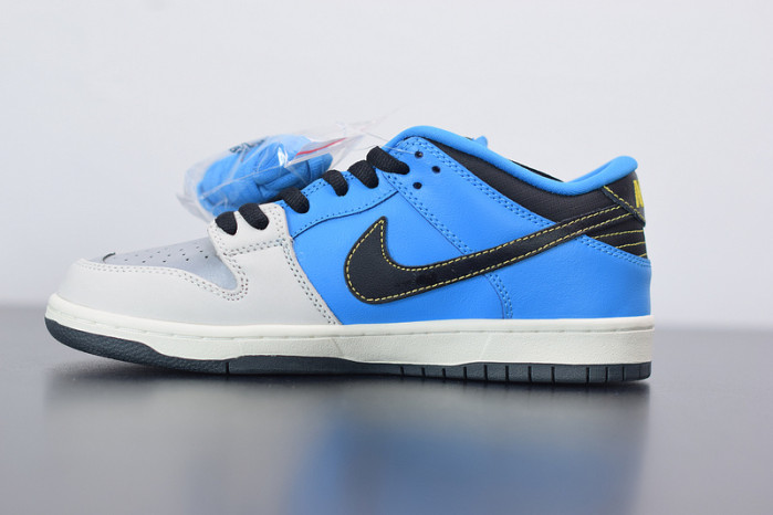 instant skateboard x nike dunk sb low blue white cz5128-400