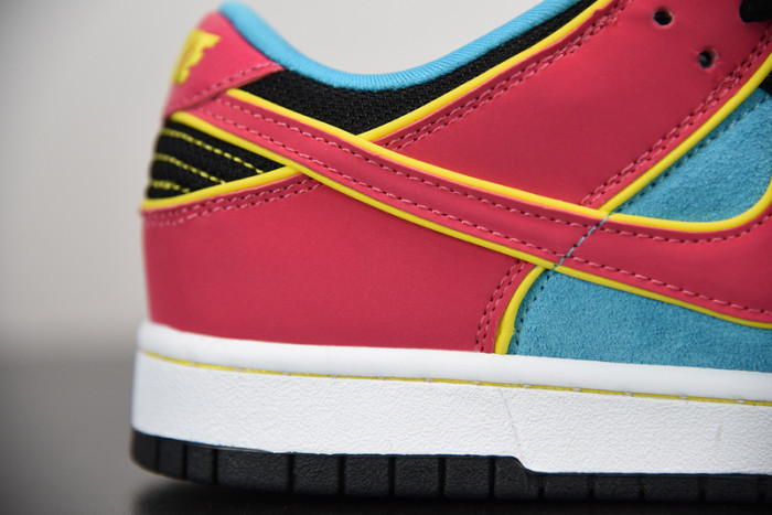 nike dunk sb low ms. pacman 313170-461