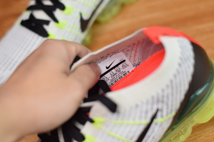 nike air vapormax flyknit 3 neon collection aj6900-100