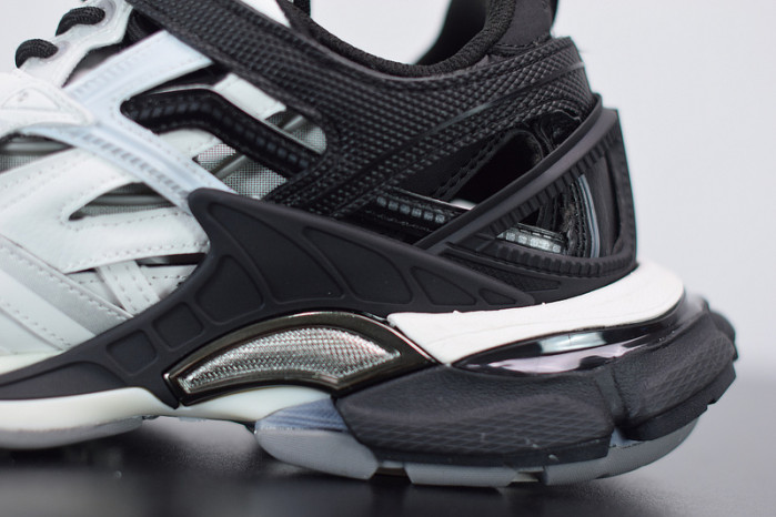 balcia track sneaker 570391 w2gn3 1090