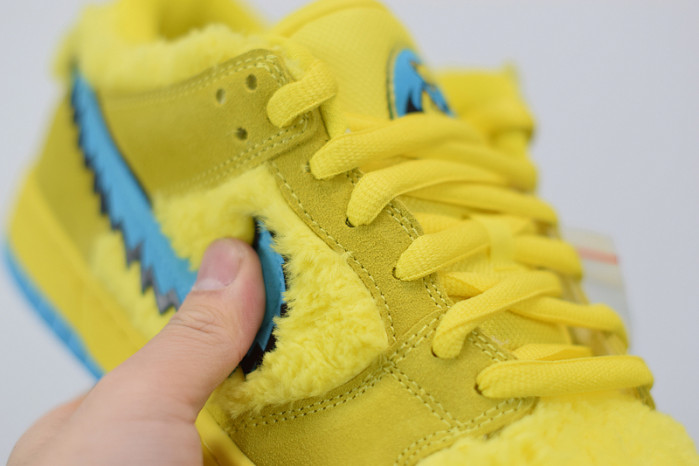 nike sb dunk low "grateful dead - yellow bear" cj5378-700
