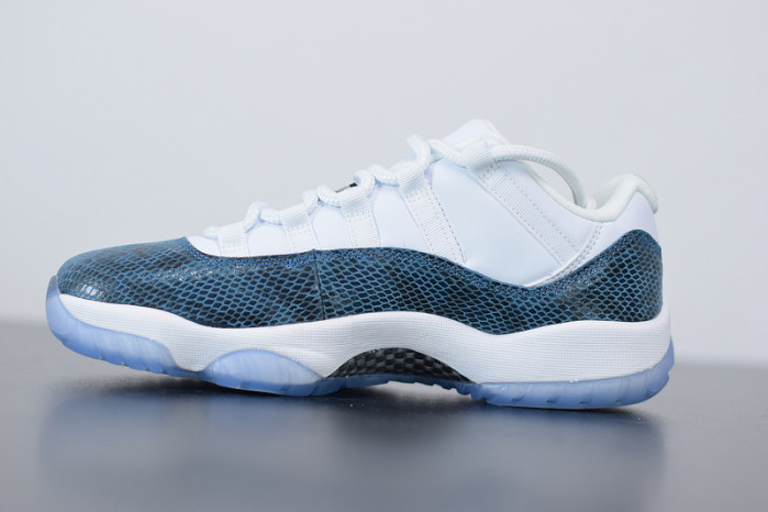 air jordan 11 retro low navy snakeskin cd6846-102