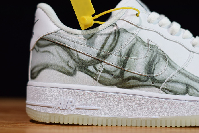 nike air force 1 low skeleton halloween bq7541-100