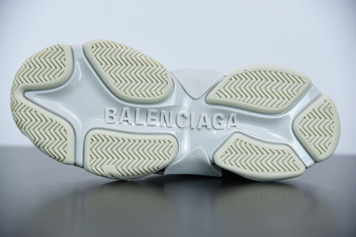balcia triple s 536737 w09oh 6151