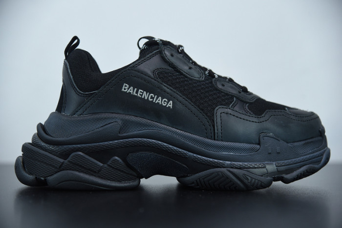 balcia triple s sneaker