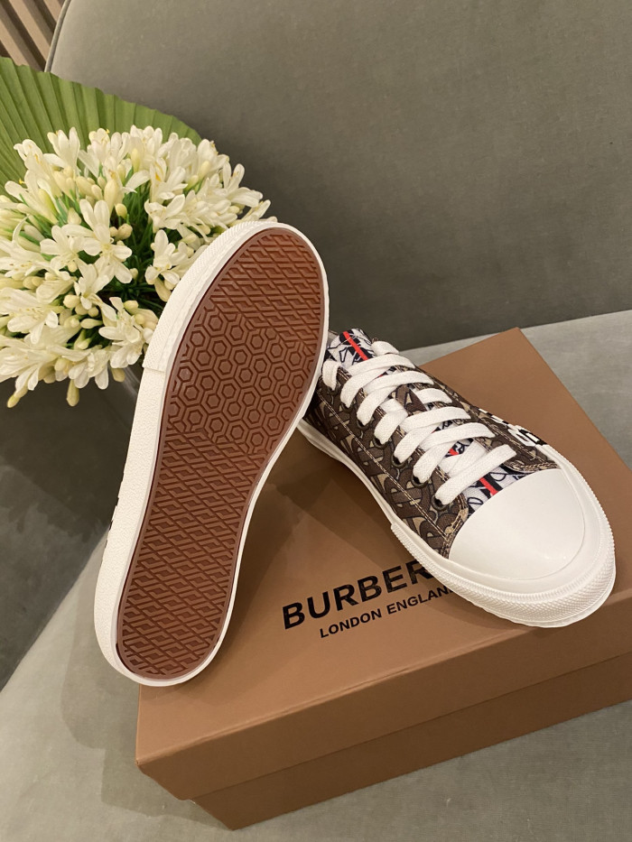 bubry sneakers
