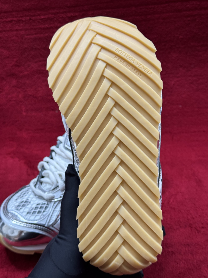 Bottega Veneta Orbit Silver White bv25481