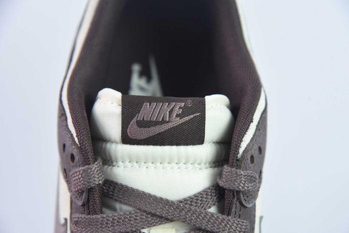 nike dunk low plum eclipse fj4734-100