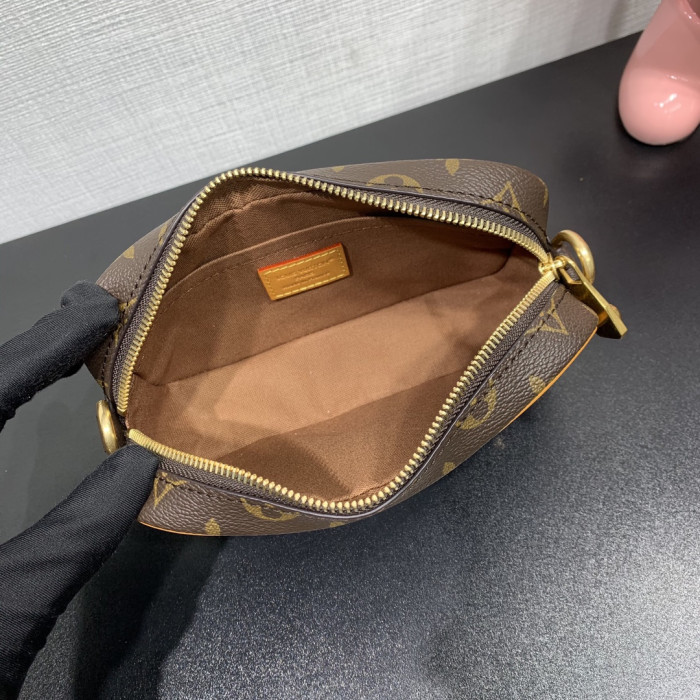 Louis Vuitton LV Monogram Brown Trocadéro Bumbag M14058