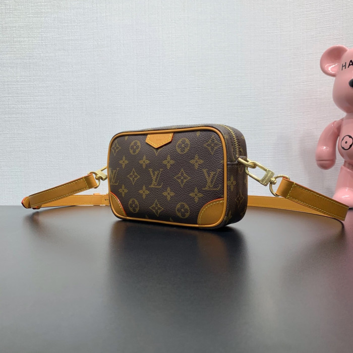 Louis Vuitton LV Monogram Brown Trocadéro Bumbag M14058