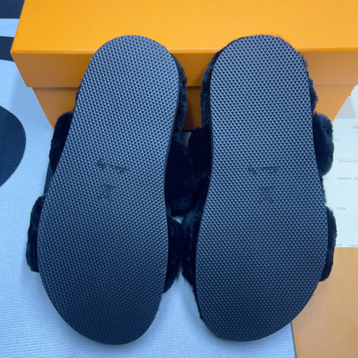 l**is V*t*n lv slide lady women slippers black