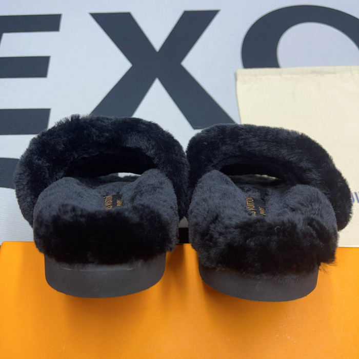 l**is V*t*n lv slide lady women slippers black