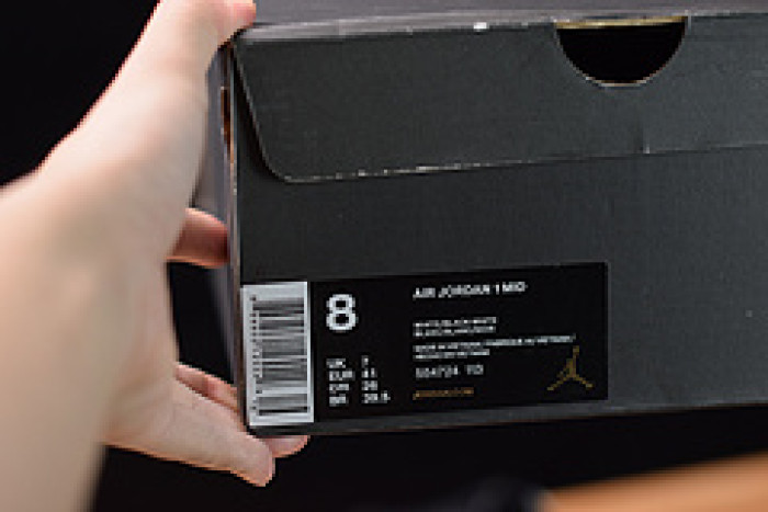 air jordan 1 retro mid tuxedo 554724-113