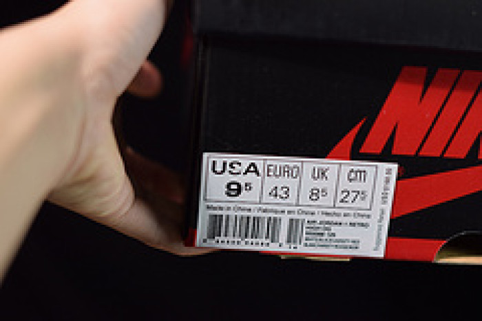 air jordan 1 retro high og black toe 555088-125