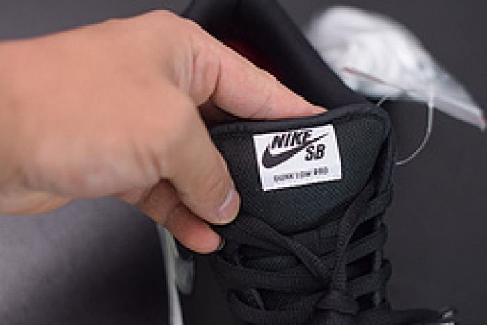 nike sb dunk low jewel swoosh silver ck3480-001