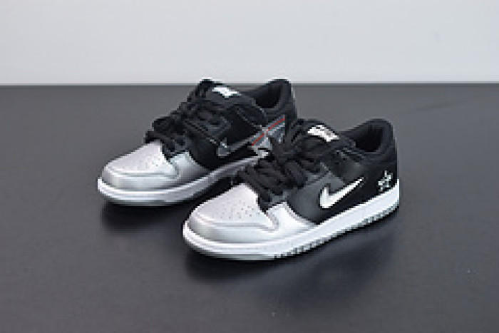 nike sb dunk low jewel swoosh silver ck3480-001