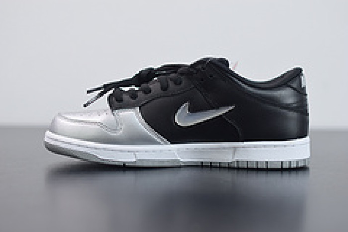 nike sb dunk low jewel swoosh silver ck3480-001